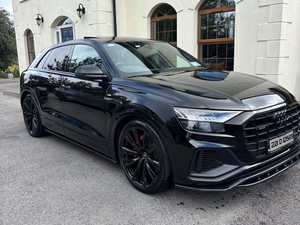 Audi Q8 Hatchback, Petrol Plug-in Hybrid, 2022, Black