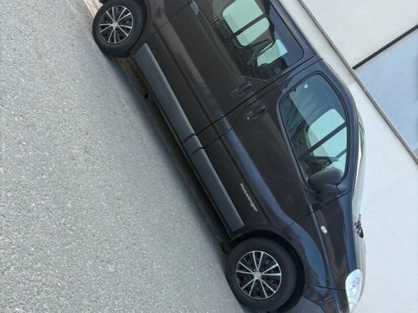 Renault Trafic MPV, Diesel, 2010, Black