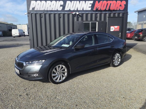 Skoda Octavia Saloon, Diesel, 2021, Grey