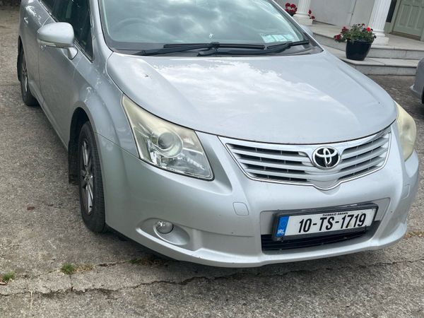 Toyota Avensis Saloon, Diesel, 2010, Silver