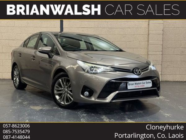Toyota Avensis Saloon, Diesel, 2015, Gold