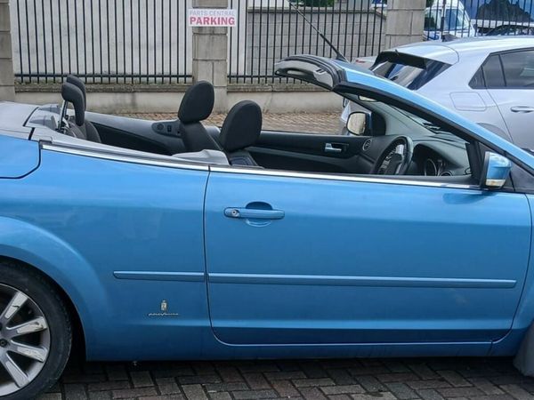 Ford Focus Convertible, Diesel, 2011, Blue