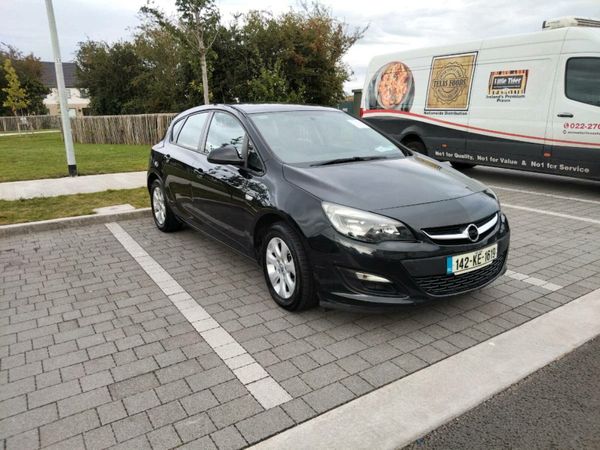 Vauxhall Astra Hatchback, Diesel, 2014, Black