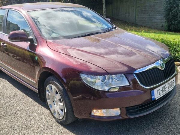 Skoda Superb Saloon, Diesel, 2012, Red