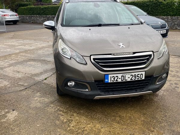 Peugeot 2008 Hatchback, Petrol, 2013, Grey