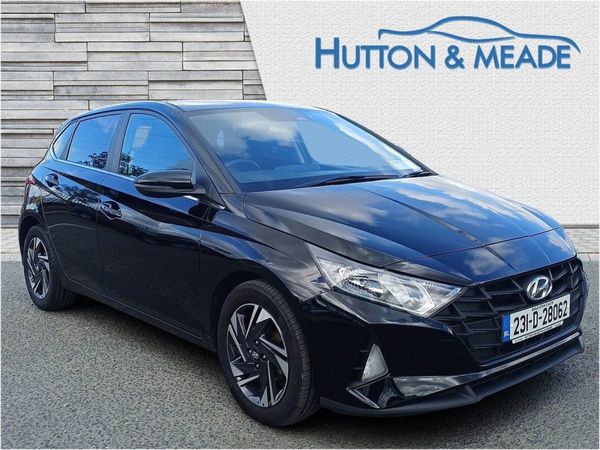 Hyundai i20 Hatchback, Petrol, 2023, Black