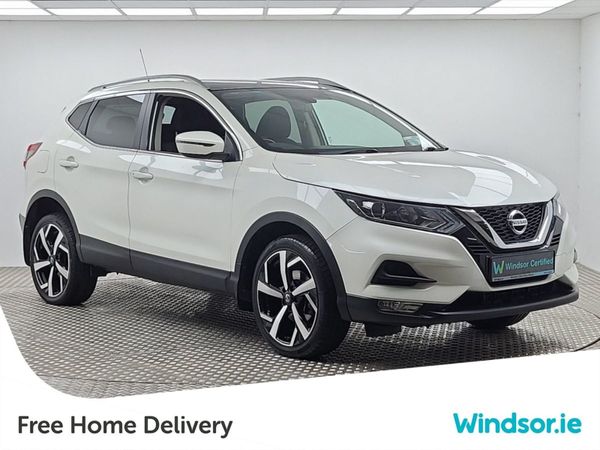 Nissan Qashqai MPV, Petrol, 2021, White