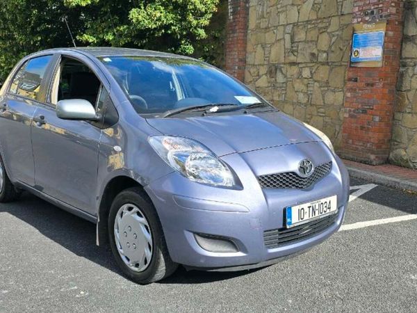 Toyota Yaris Hatchback, Petrol, 2010, Blue