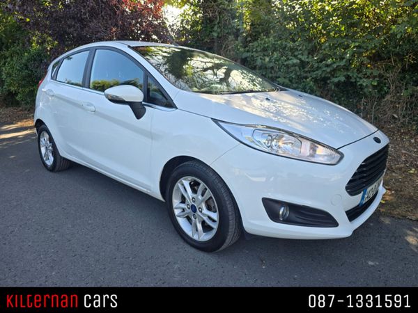Ford Fiesta Hatchback, Petrol, 2014, White
