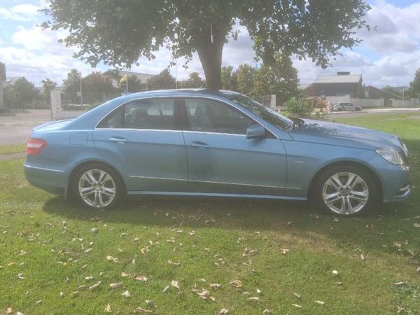 Mercedes-Benz E-Class Saloon, Diesel, 2012, Blue