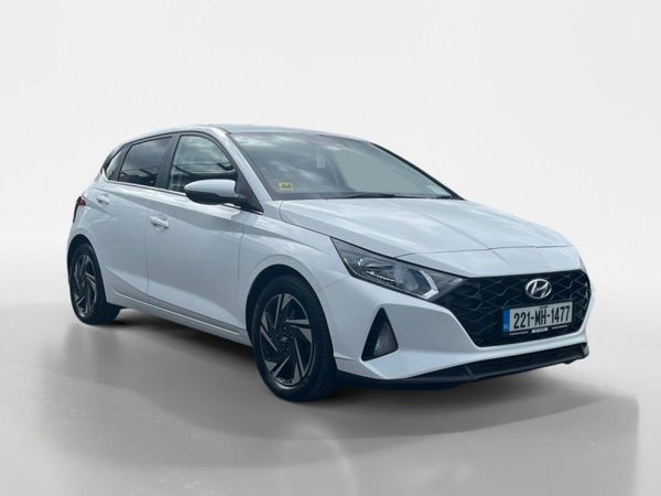 Hyundai i20 Hatchback, Petrol, 2022, White