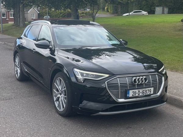 Audi e-tron Estate/Jeep, Electric, 2021, Black