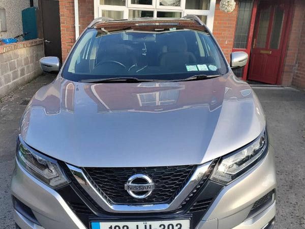Nissan Qashqai MPV, Petrol, 2019, Grey