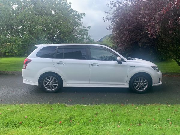 Toyota Corolla Estate, Petrol Hybrid, 2014, White