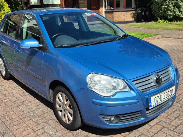 Volkswagen Polo Hatchback, Petrol, 2007, Blue