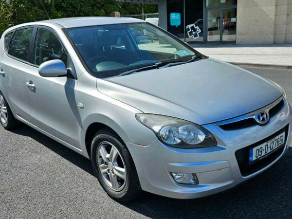 Hyundai i30 Hatchback, Petrol, 2009, Silver