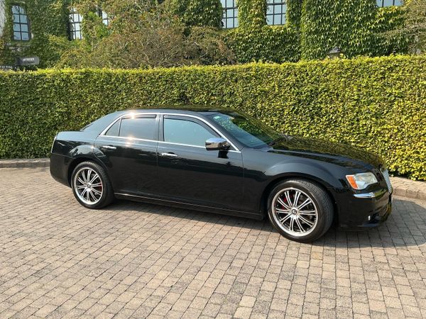 Chrysler 300C Saloon, Diesel, 2013, Black