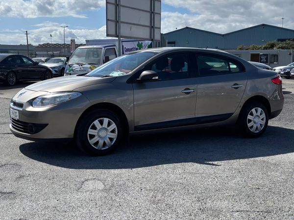 Renault Fluence Saloon, Diesel, 2012, Gold
