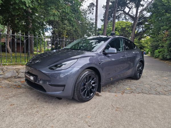 Tesla Model Y MPV, Electric, 2023, Grey