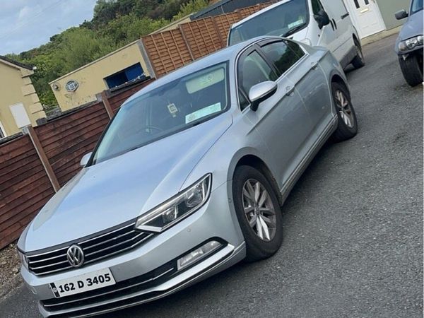 Volkswagen Passat Saloon, Diesel, 2016, Silver