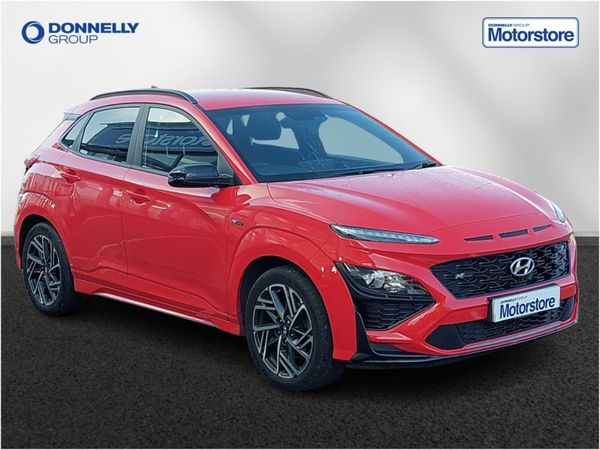 Hyundai KONA Hatchback, Petrol, 2022, Red