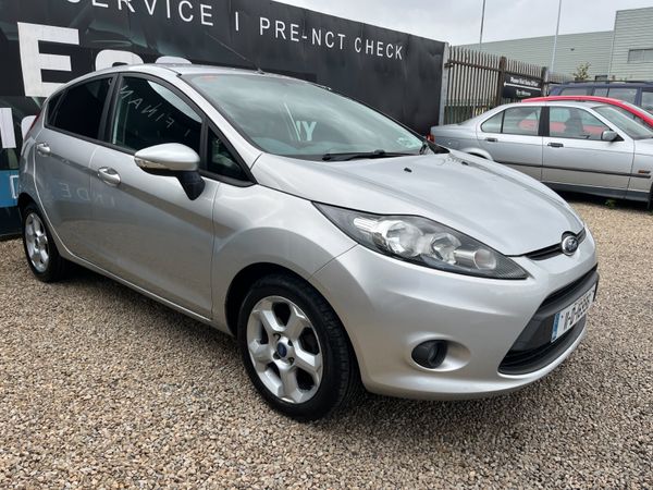 Ford Fiesta Hatchback, Petrol, 2011, Silver