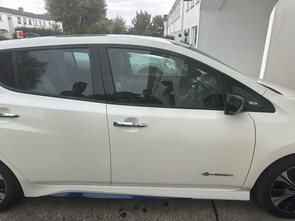 Nissan Leaf Hatchback, Electric, 2018, White