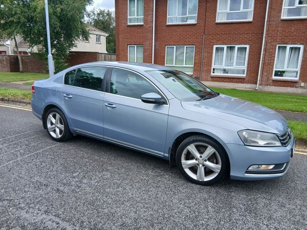 Volkswagen Passat Saloon, Diesel, 2012, Grey