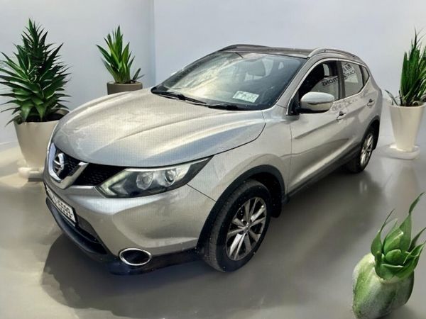 Nissan Qashqai Hatchback, Diesel, 2016, Silver