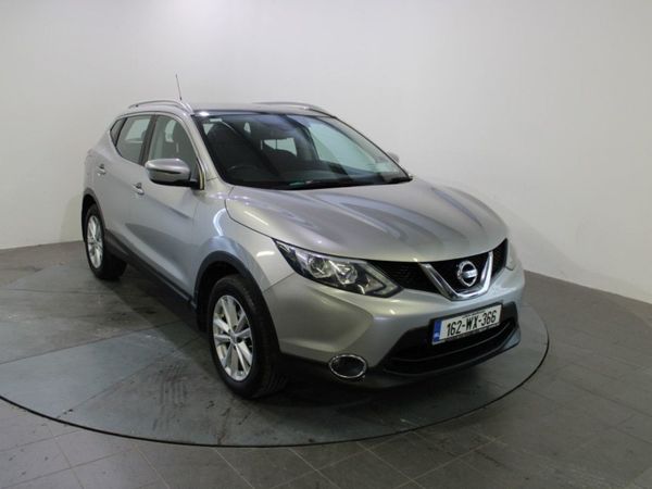Nissan Qashqai Hatchback, Diesel, 2016, Silver