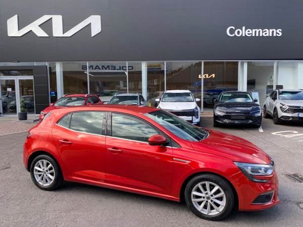 Renault Megane Hatchback, Diesel, 2017, Red