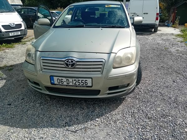 Toyota Avensis Saloon, Petrol, 2006, Green