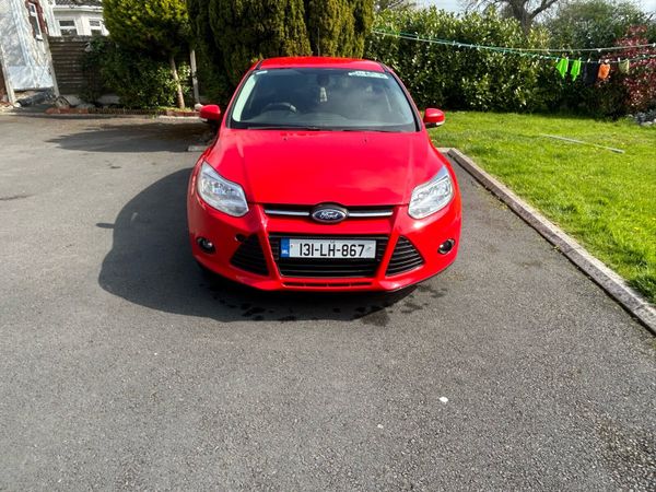 Ford Focus Hatchback, Diesel, 2013, Red