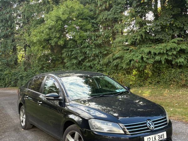 Volkswagen Passat Saloon, Diesel, 2012, Black