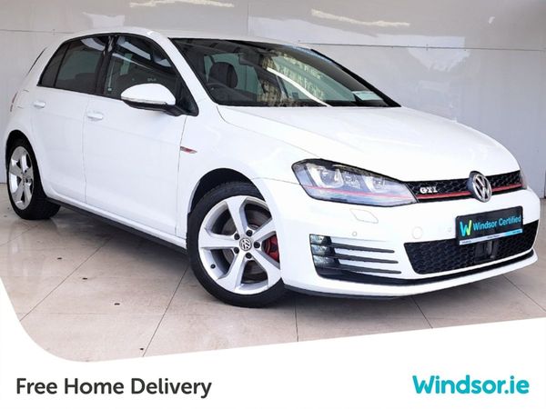 Volkswagen Golf Hatchback, Petrol, 2017, White