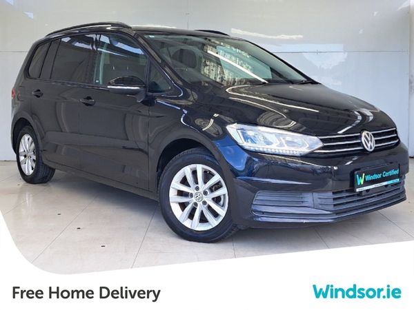 Volkswagen Touran MPV, Petrol, 2017, Black