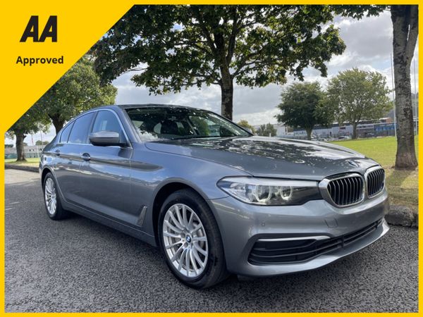 BMW 5-Series Saloon, Petrol Plug-in Hybrid, 2019, Blue