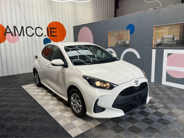Toyota Yaris Hatchback, Petrol, 2022, White