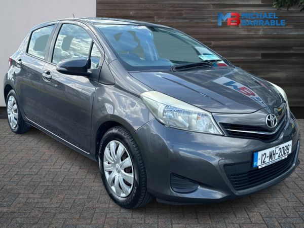 Toyota Yaris Hatchback, Petrol, 2012, Grey