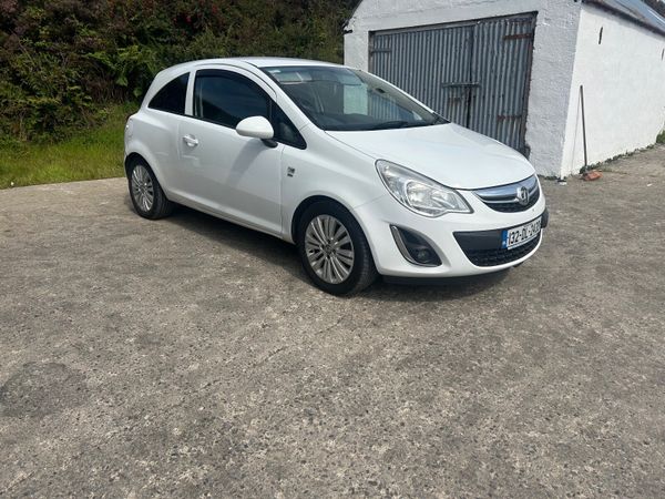 Vauxhall Corsa Hatchback, Petrol, 2013, White