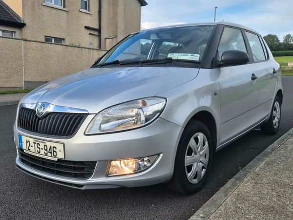 Skoda Fabia Hatchback, Petrol, 2012, Silver