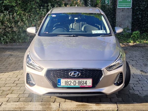 Hyundai i30 Hatchback, Diesel, 2018, Gold