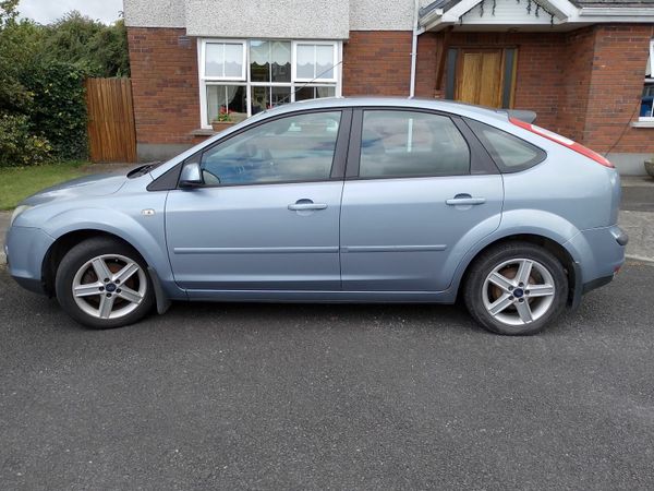 Ford Focus Hatchback, Petrol, 2008, Blue