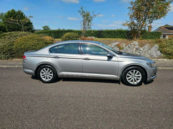 Volkswagen Passat Saloon, Diesel, 2015, Silver