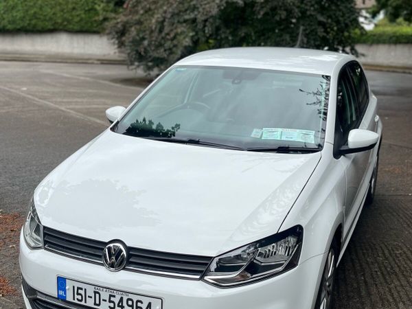 Volkswagen Polo Hatchback, Petrol, 2015, White