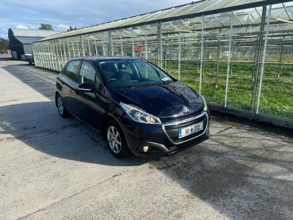 Peugeot 208 Hatchback, Petrol, 2016, Blue