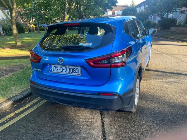 Nissan Qashqai SUV, Petrol, 2017, Blue