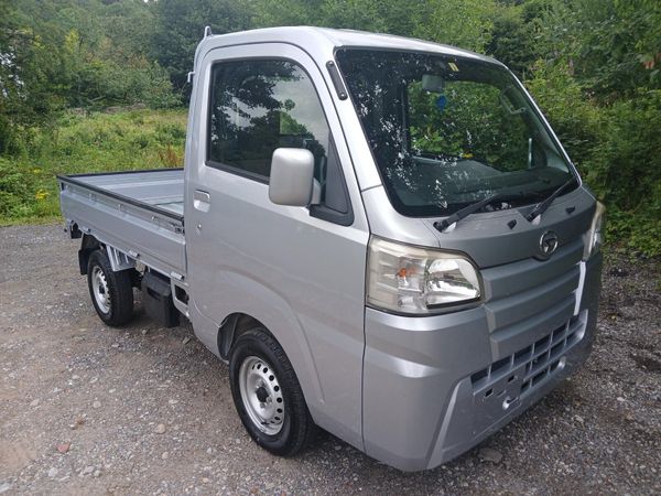 Daihatsu Hijet Pick Up, Petrol, 2014, Silver
