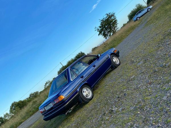 Toyota Carina Saloon, Petrol, 1985, Blue
