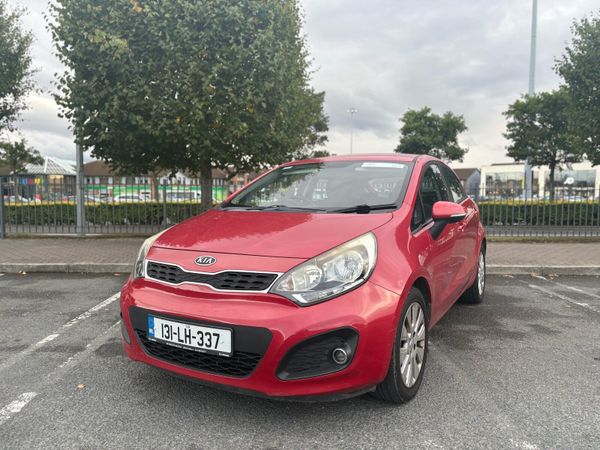 Kia Rio Hatchback, Petrol, 2013, Red